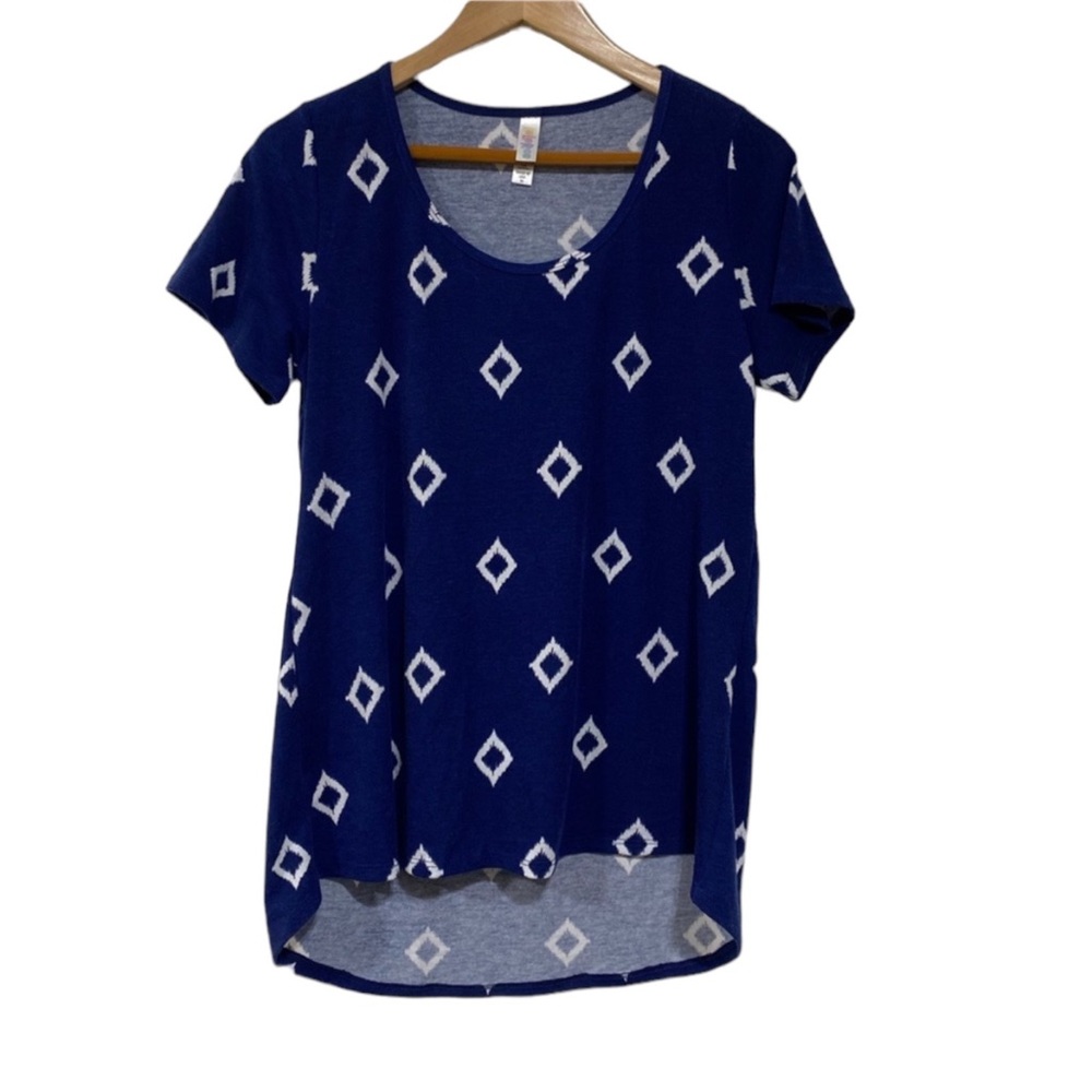 LulaRoe Simply Comfortable Blue and White Diamond Classic Tee Size M